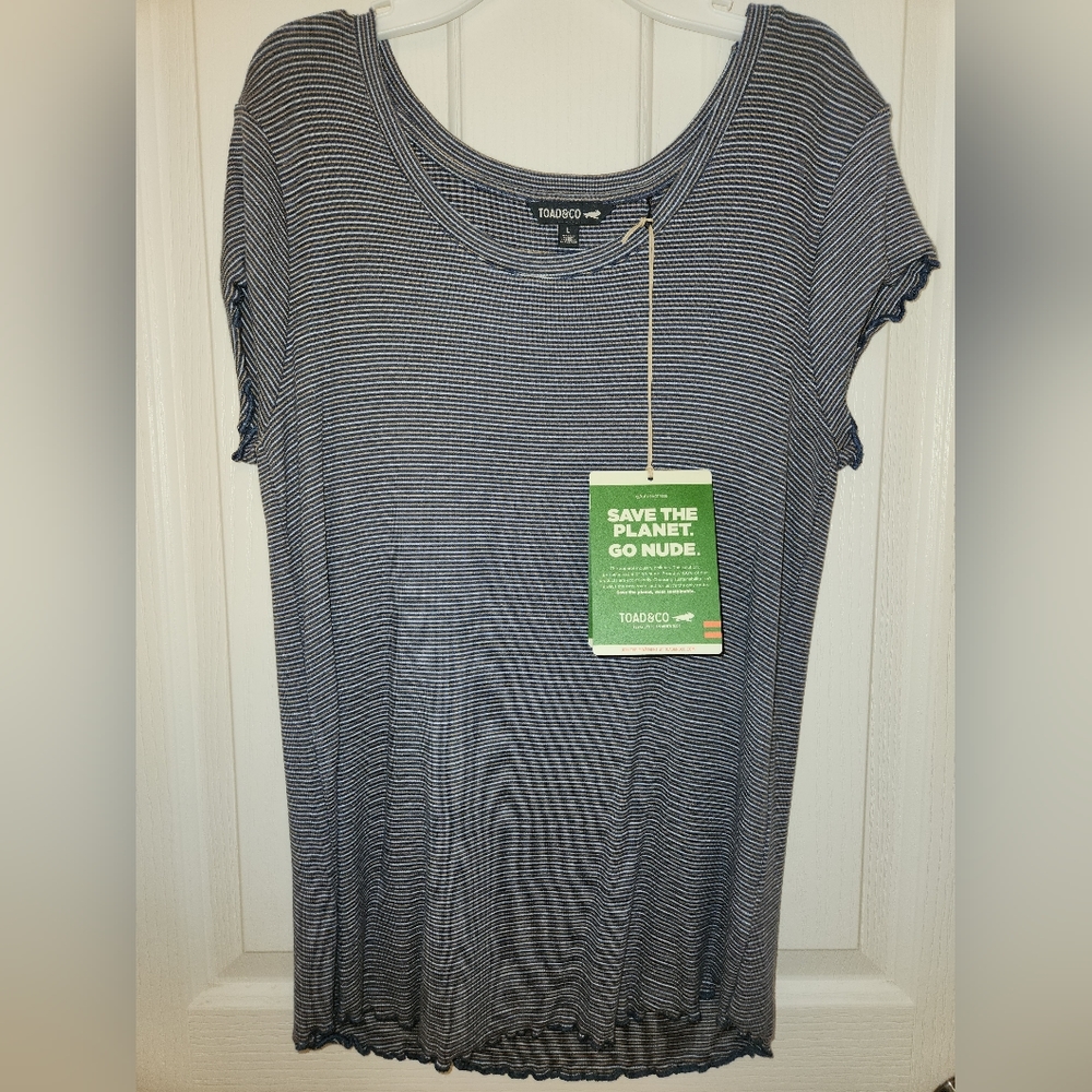 Large Toad & Co. Very Soft Blue Striped Short Sleeve Shirt